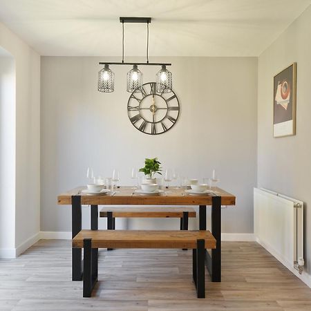 Mersey Way, Spacious 3 Bed Home, Close To Sheffield City Centre & Free Driveway Parking - Perfect For Workers, Groups & Families - Hosted By Stay Host Save Ngoại thất bức ảnh