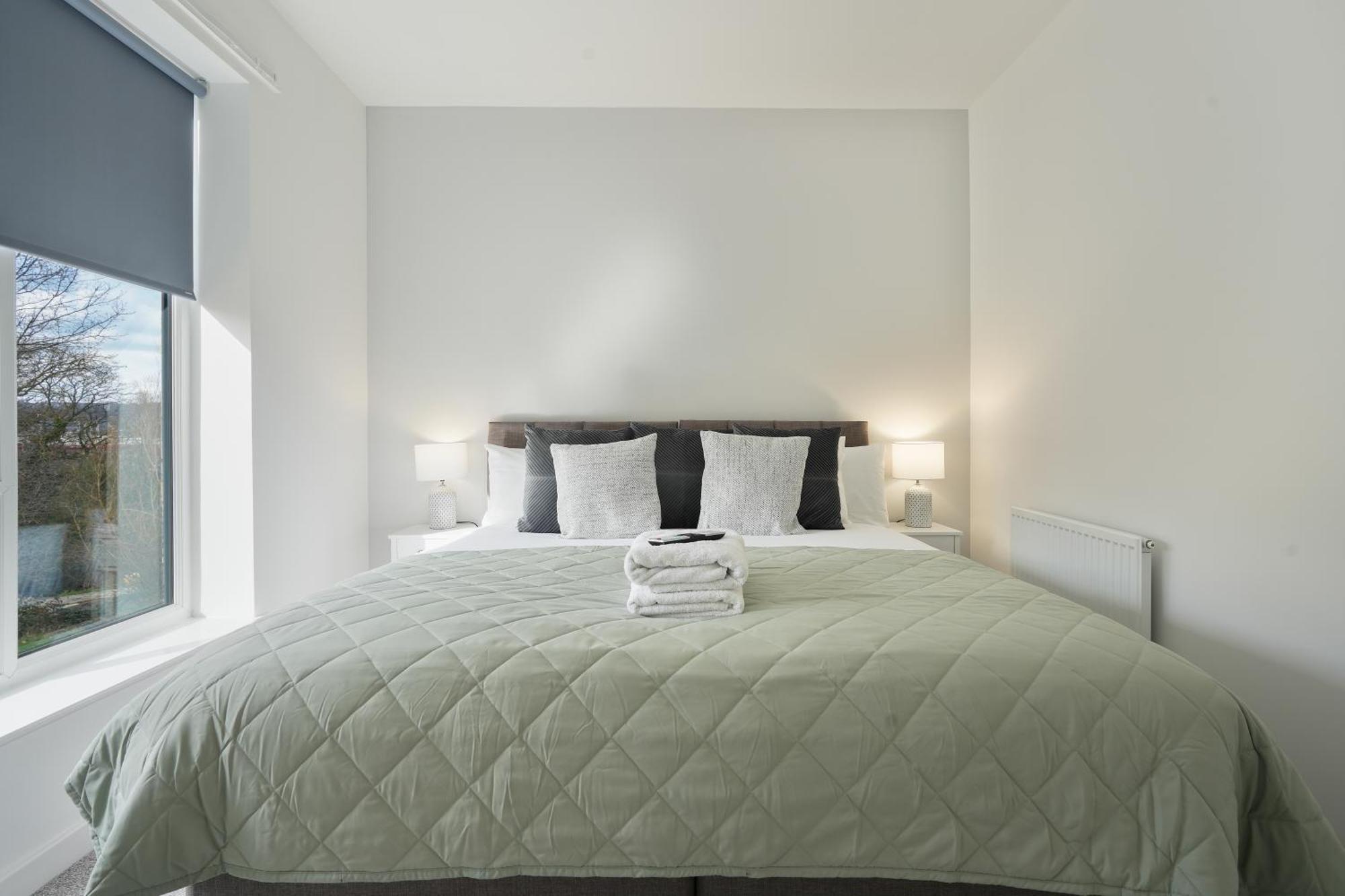 Mersey Way, Spacious 3 Bed Home, Close To Sheffield City Centre & Free Driveway Parking - Perfect For Workers, Groups & Families - Hosted By Stay Host Save Ngoại thất bức ảnh